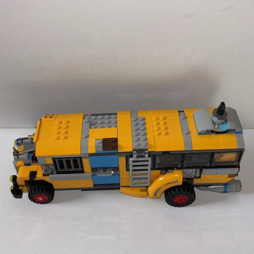 LEGO Hidden Side Paranormal Intercept Bus 3000 70423 Augmented Reality (AR)